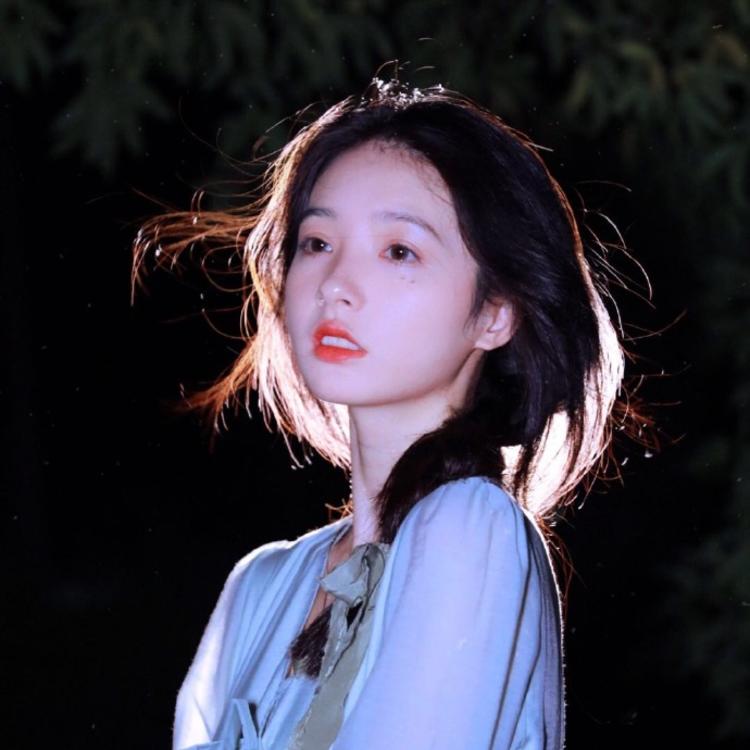 武井咲（饰 神谷熏） - 音乐MV高清在线观看 - 电脑视频
